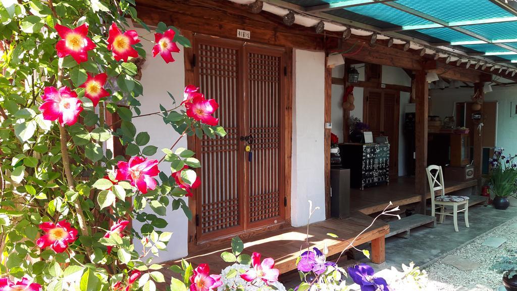 1928 Suimmaru Hanok Guesthouse Jeonju Dış mekan fotoğraf