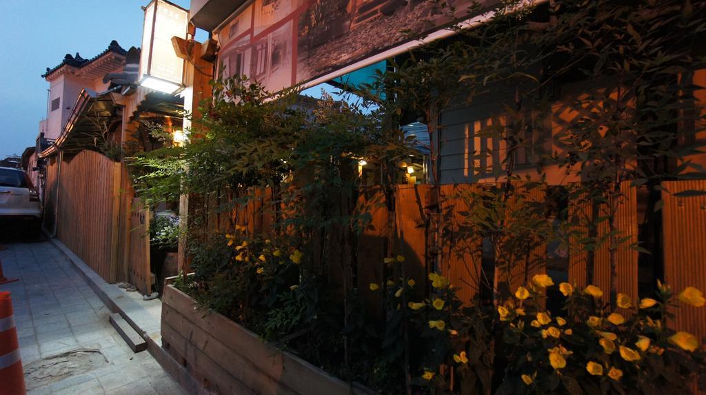 1928 Suimmaru Hanok Guesthouse Jeonju Dış mekan fotoğraf