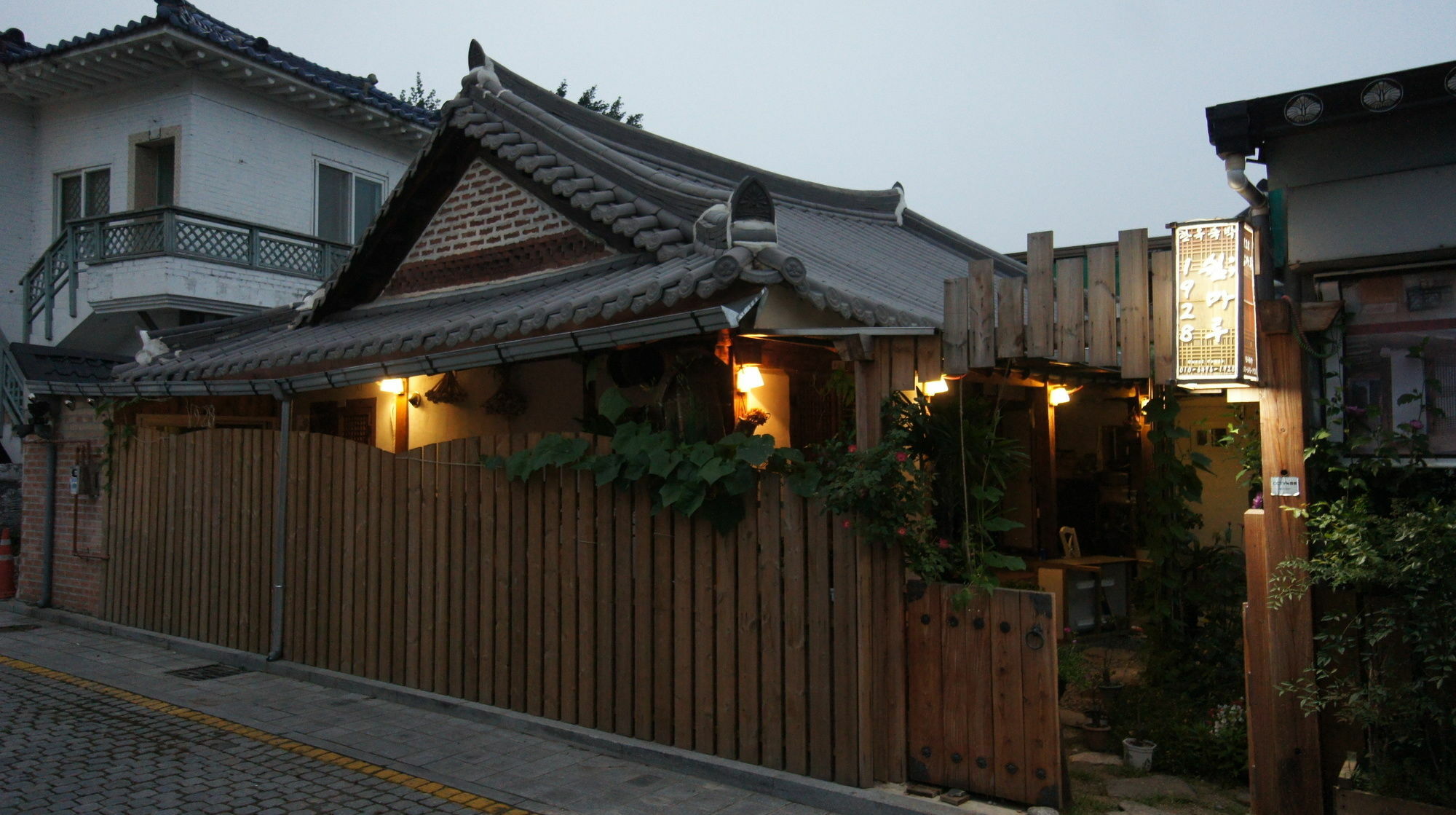 1928 Suimmaru Hanok Guesthouse Jeonju Dış mekan fotoğraf