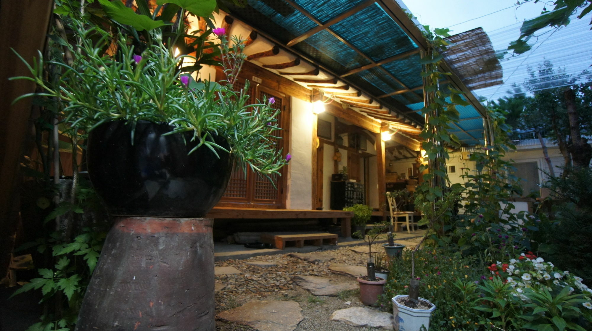 1928 Suimmaru Hanok Guesthouse Jeonju Dış mekan fotoğraf