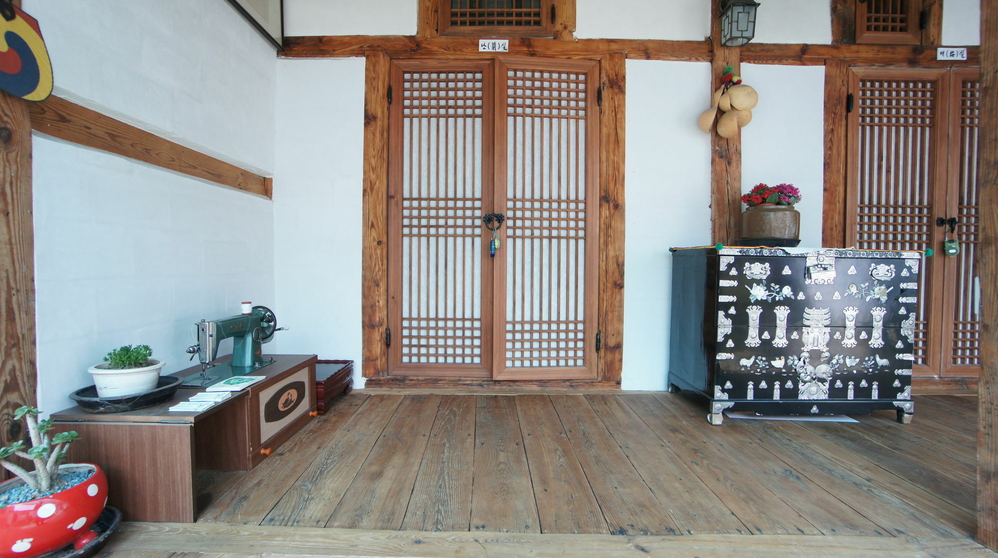 1928 Suimmaru Hanok Guesthouse Jeonju Dış mekan fotoğraf